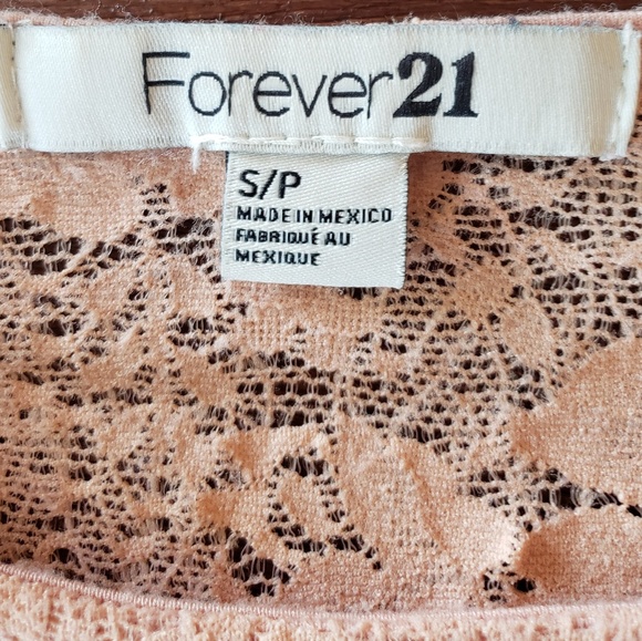 Dusty Pink Floral Lace Top - Picture 4 of 4